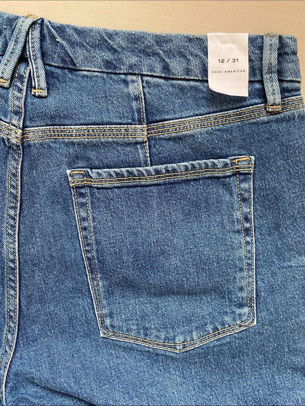 NWT Good American Jeans size 12/31 Indigo067